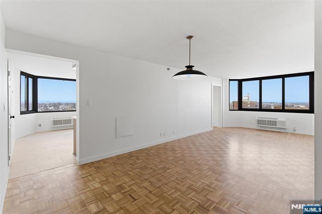 326 Prospect Avenue 12A, Hackensack, NJ 07601