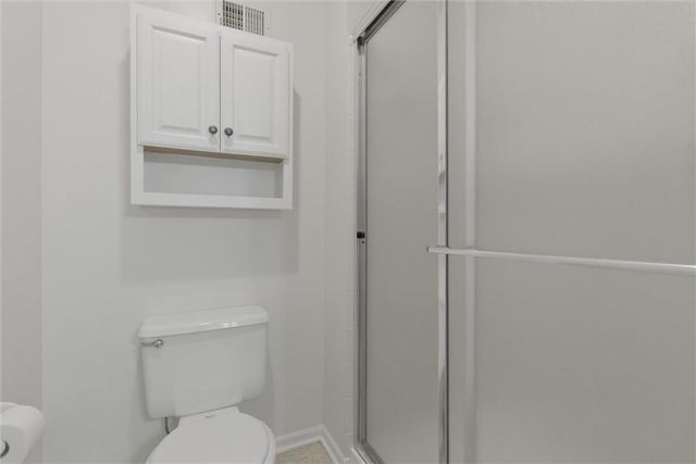 11915 Grandview Street, Overland Park, KS 66213