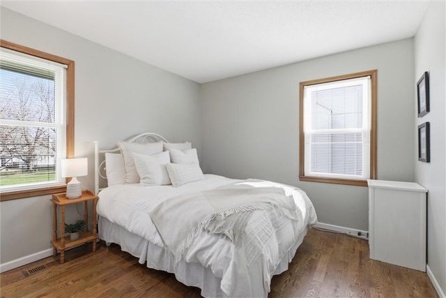 11915 Grandview Street, Overland Park, KS 66213