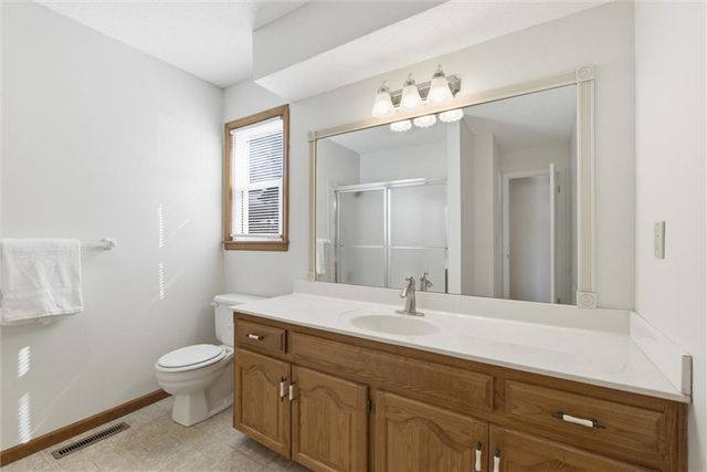 11915 Grandview Street, Overland Park, KS 66213