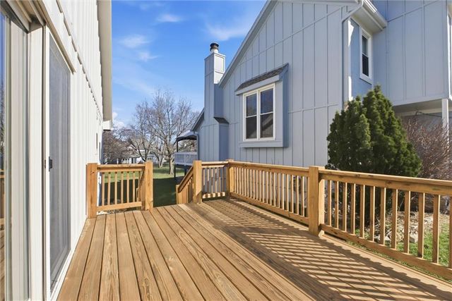 11915 Grandview Street, Overland Park, KS 66213