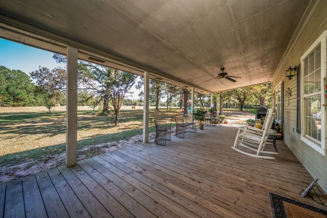 325 County Road 2715, Mineola, TX 75773