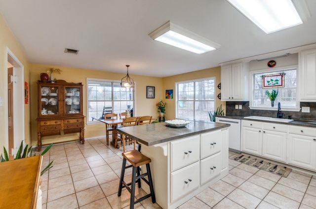 325 County Road 2715, Mineola, TX 75773