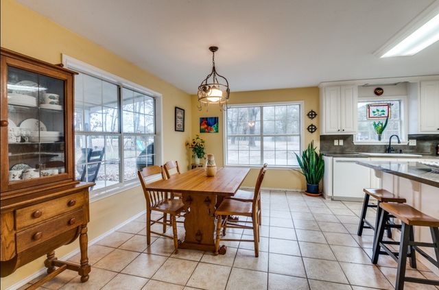 325 County Road 2715, Mineola, TX 75773