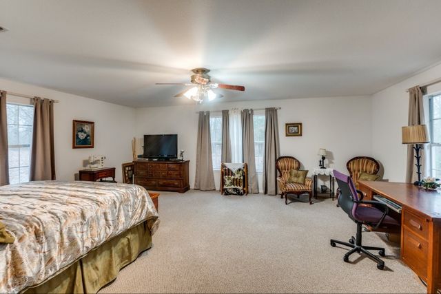 325 County Road 2715, Mineola, TX 75773