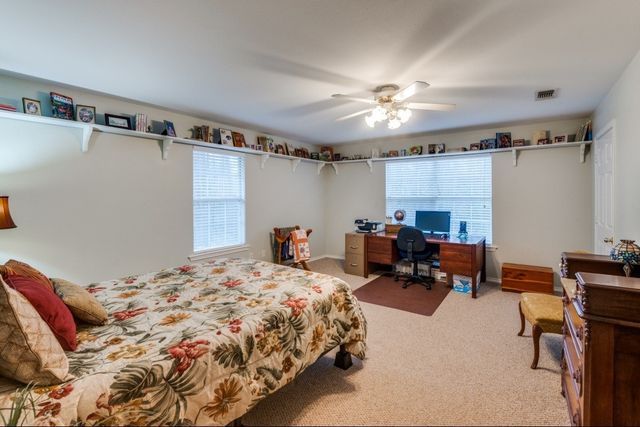 325 County Road 2715, Mineola, TX 75773