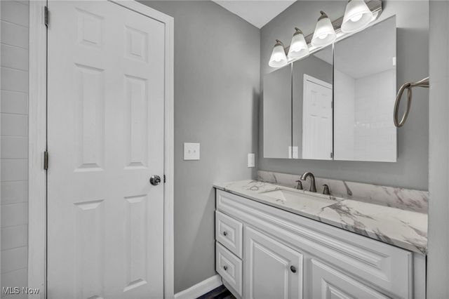 10293 Greenview Drive, Columbia Station, OH 44028