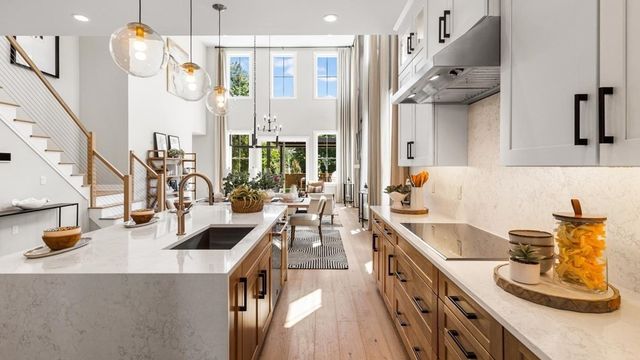 87 Kestrel Heights 43, Plymouth, MA 02360