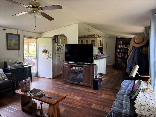 276 CR 3201, Jacksonville, TX 75766