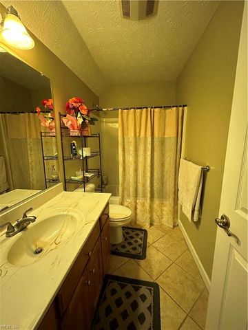 109 Sheldon CT, Yorktown, VA 23693