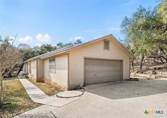 650 Lorne Road, Canyon Lake, TX 78133