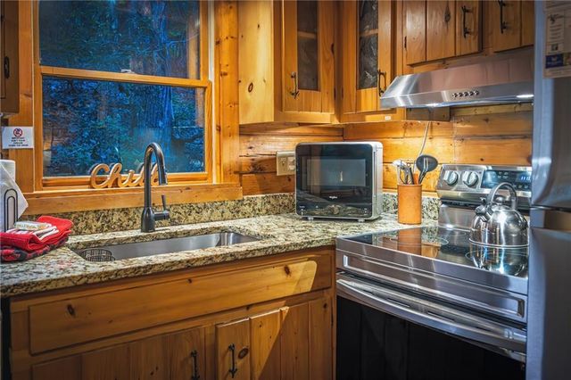 341 Valley View Road, Ellijay, GA 30536