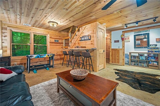 341 Valley View Road, Ellijay, GA 30536