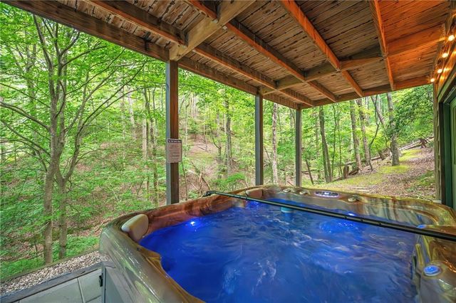 341 Valley View Road, Ellijay, GA 30536