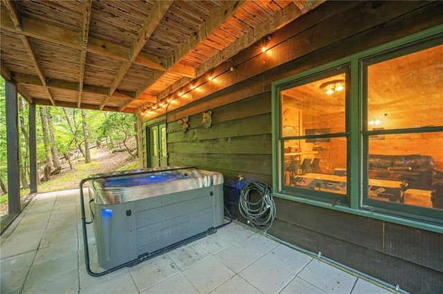 341 Valley View Road, Ellijay, GA 30536