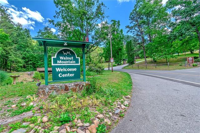 341 Valley View Road, Ellijay, GA 30536