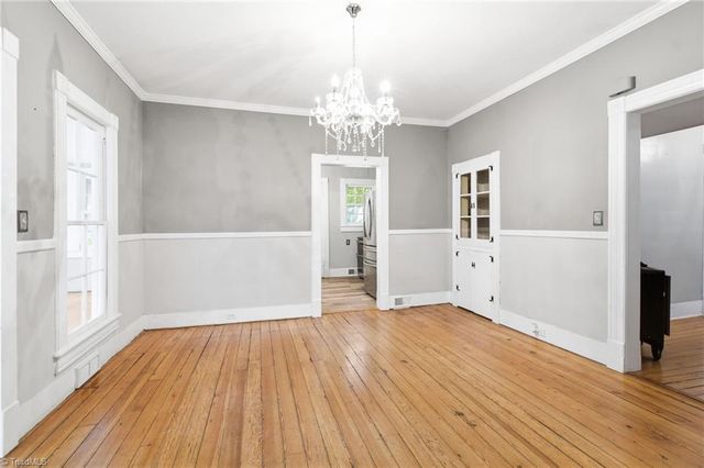 916 W Davis Street, Burlington, NC 27215