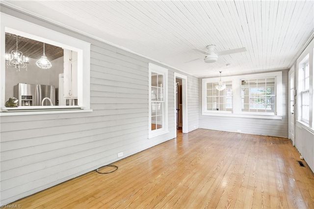 916 W Davis Street, Burlington, NC 27215