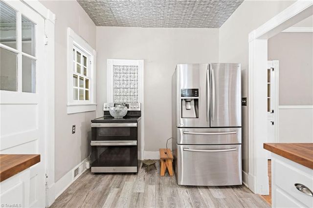 916 W Davis Street, Burlington, NC 27215