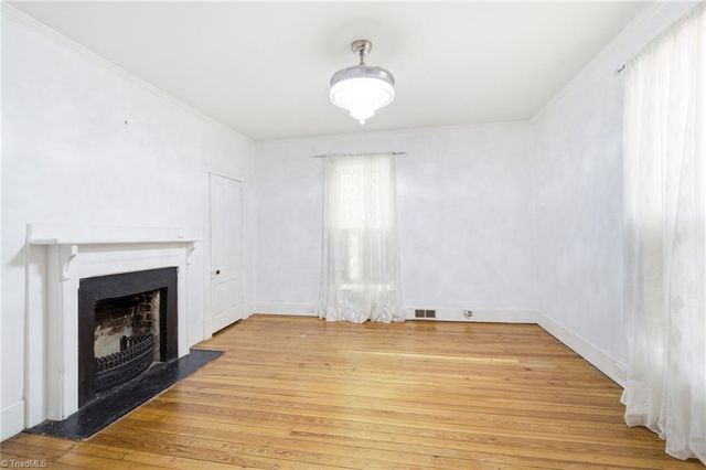 916 W Davis Street, Burlington, NC 27215