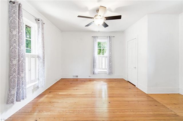 916 W Davis Street, Burlington, NC 27215
