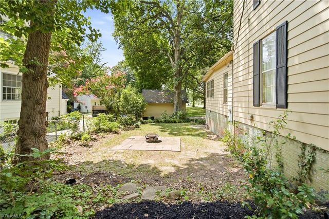 916 W Davis Street, Burlington, NC 27215