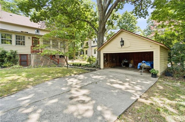 916 W Davis Street, Burlington, NC 27215