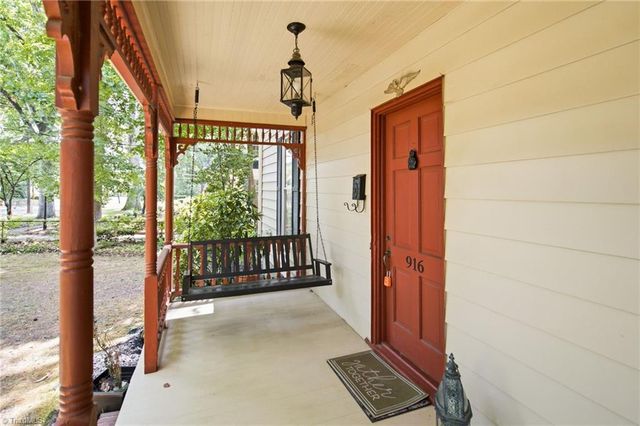 916 W Davis Street, Burlington, NC 27215