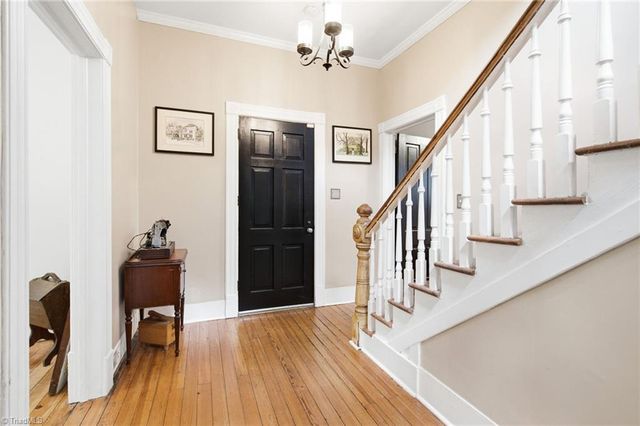 916 W Davis Street, Burlington, NC 27215