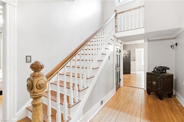 916 W Davis Street, Burlington, NC 27215