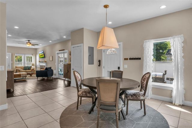 2414 NEWBERRY STREET, Orlando, FL 32806