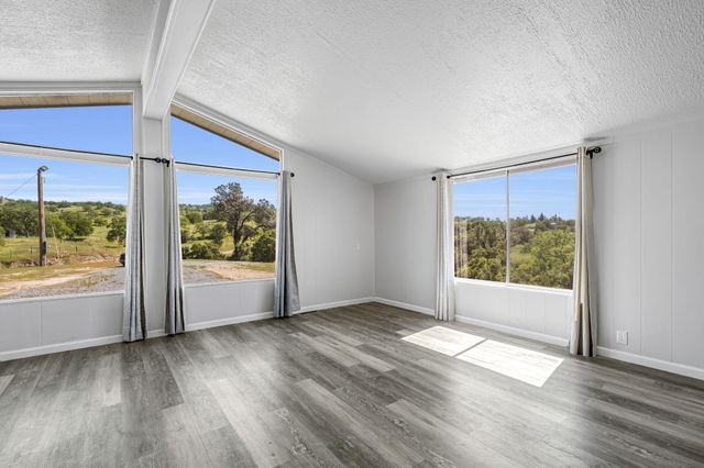 27062 Road 400, Madera, CA 93636