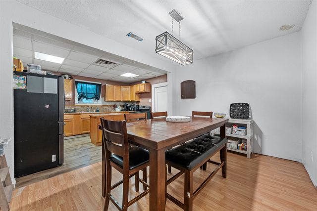 1020 E Jefferson Avenue, Whitney, TX 76692