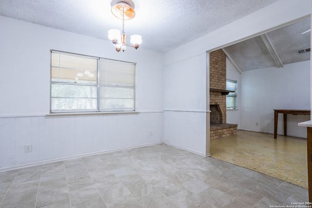 10503 Luzon Dr, San Antonio, TX 78217