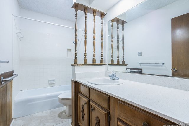 10503 Luzon Dr, San Antonio, TX 78217