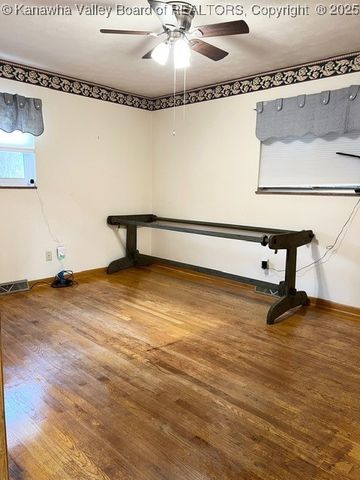 1130 Lyndale Drive, Charleston, WV 25314