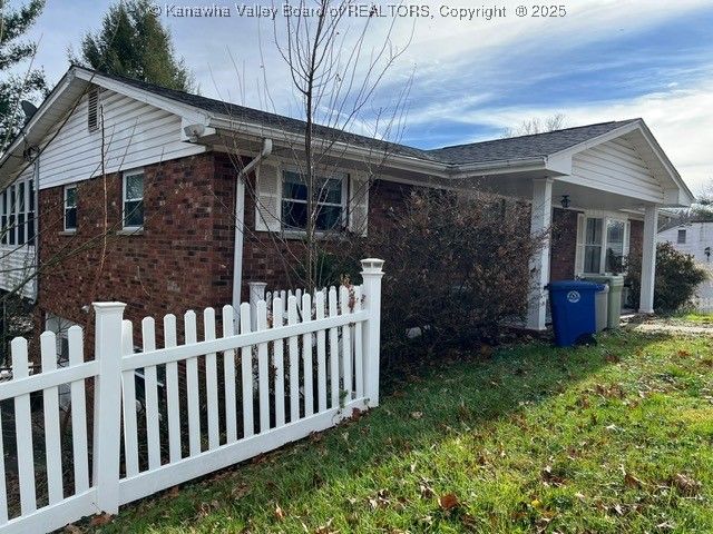 1130 Lyndale Drive, Charleston, WV 25314