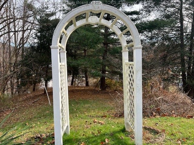 1130 Lyndale Drive, Charleston, WV 25314