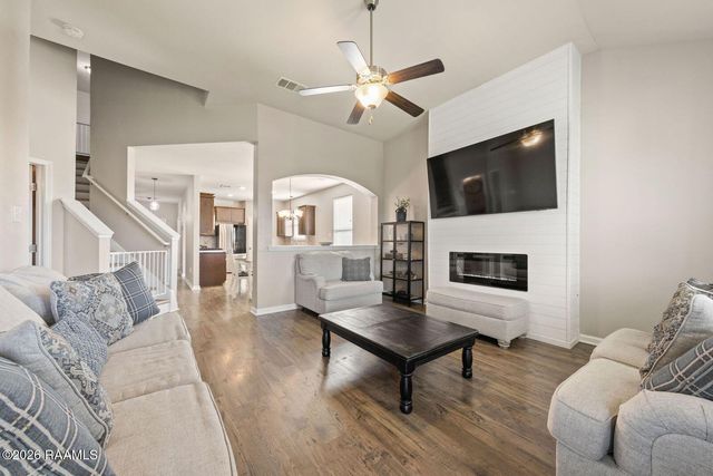 532 Cautillion Drive, Youngsville, LA 70592