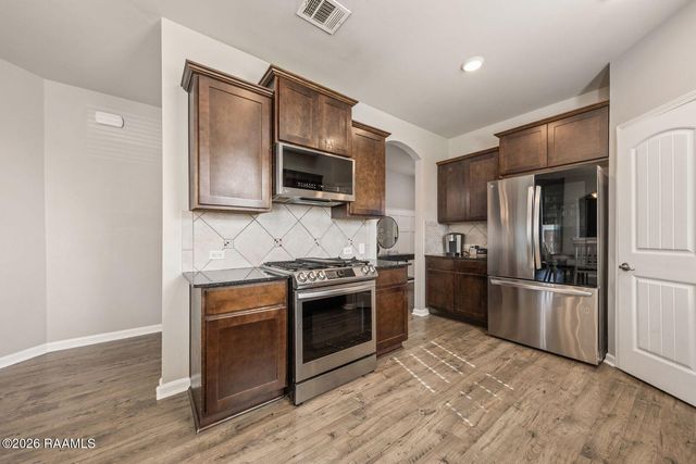 532 Cautillion Drive, Youngsville, LA 70592