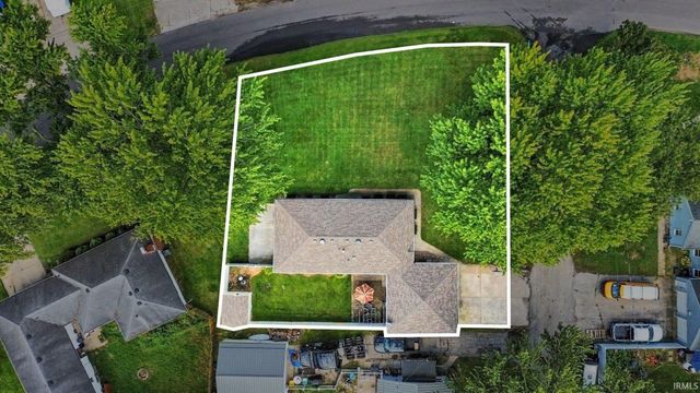 26284 Lake Drive, Elkhart, IN 46514
