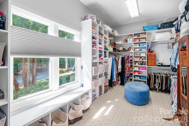 121 Seabury Drive, Mooresville, NC 28117