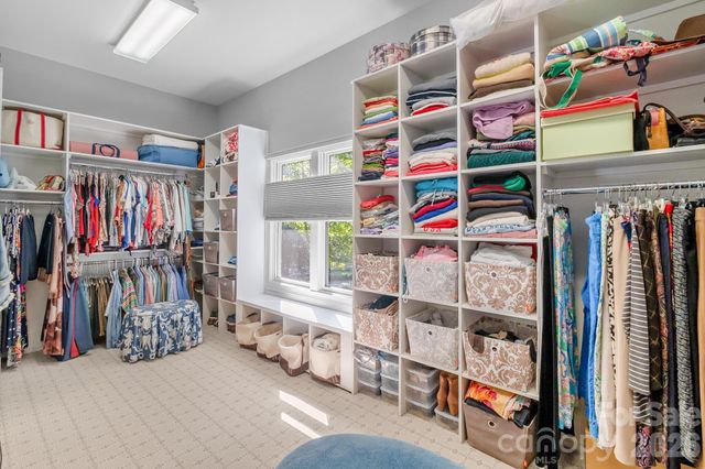 121 Seabury Drive, Mooresville, NC 28117