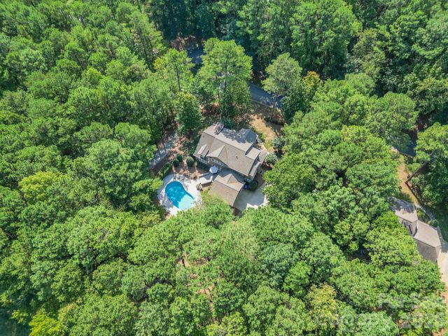 121 Seabury Drive, Mooresville, NC 28117