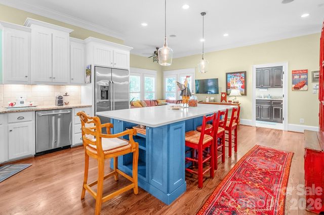 121 Seabury Drive, Mooresville, NC 28117