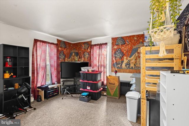 35 W DONEGAL ST, Mount Joy, PA 17552