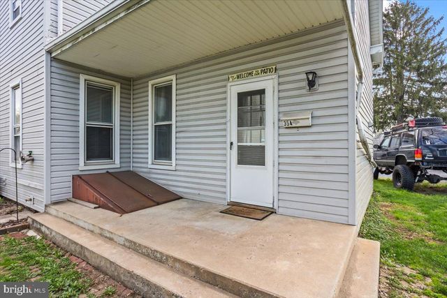 35 W DONEGAL ST, Mount Joy, PA 17552