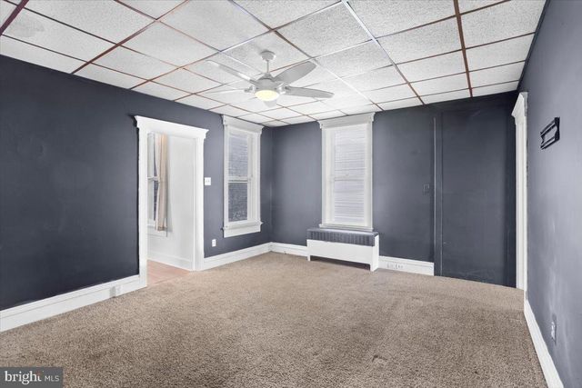 35 W DONEGAL ST, Mount Joy, PA 17552