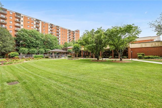300 Johnson Ferry Road NE B804, Sandy Springs, GA 30328