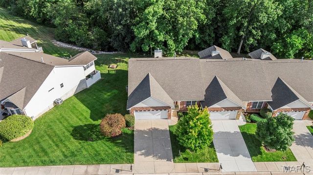 1126 Villa Flora Drive 45A, O'fallon, MO 63366